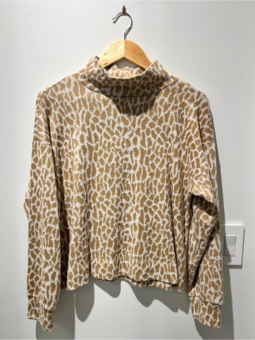 LOFT Giraffe Animal Print Mock Neck Sweater Large